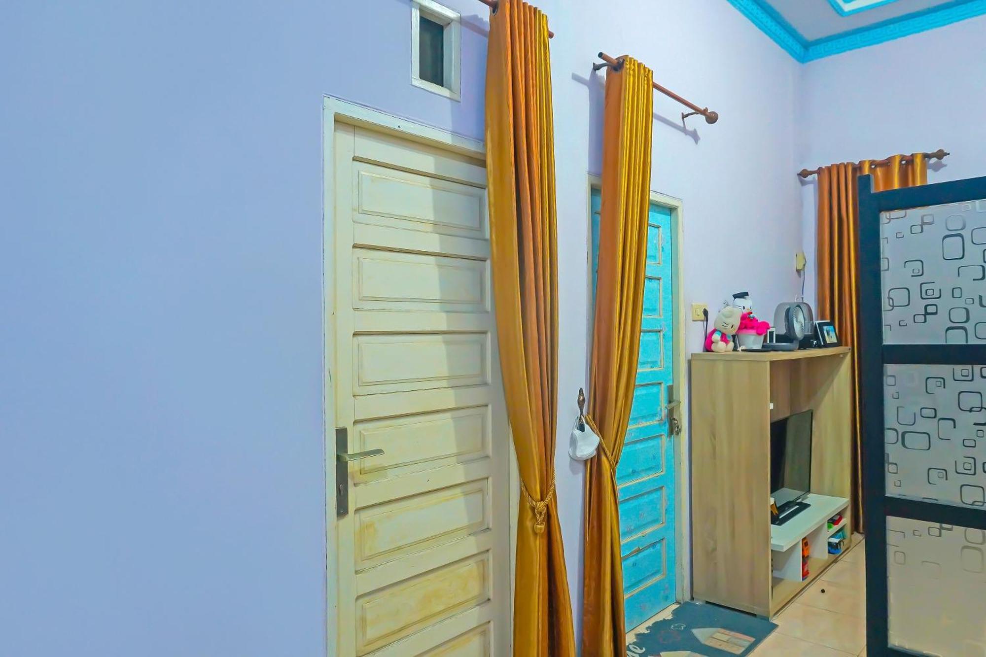 Spot On 92466 Adam Kost Syariahnearwisata Jembatan Barito Hotell Banjarmasin  Eksteriør bilde